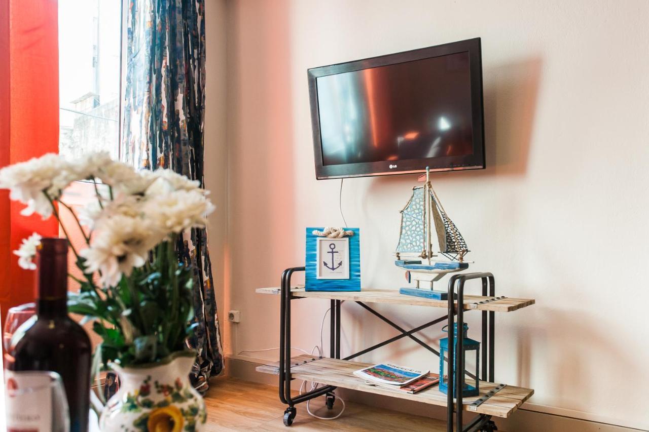 Tostay-Unique Apartment Hotel In Athens Center! Екстериор снимка